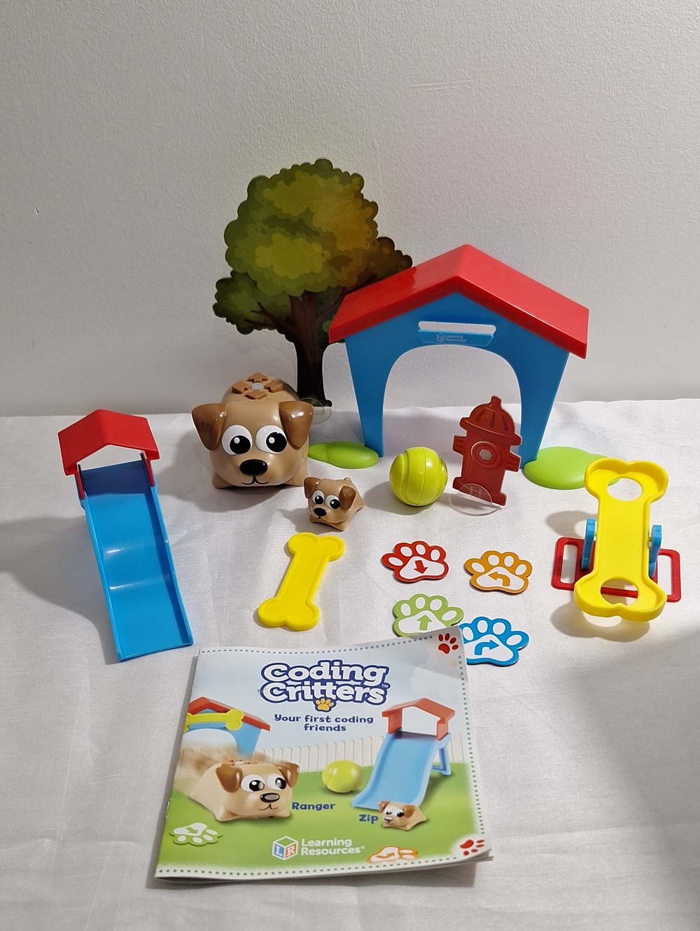 Coding Critters Ranger Playset - Green & Blue - Picture 2 of 3
